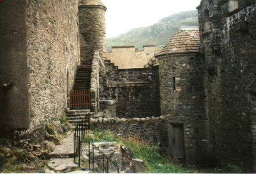 Eilean Donan Castle - rechts